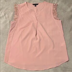 Banana Republic Blush Pink Lace Sleeveless Blouse size XS